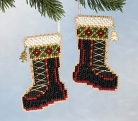 Santa's Boots//Сапоги Санти MH166306 Mill Hill вышивка крестом  | Набор | Купить - Салон рукоделия — Давайте создадим шедевр вместе!