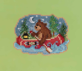 Bear Canoe Ведмідь в каное MH182215 Mill Hill вишивка хрестиком | Набір | Купити - Салон рукоділля Давайте створимо шедевр разом!
