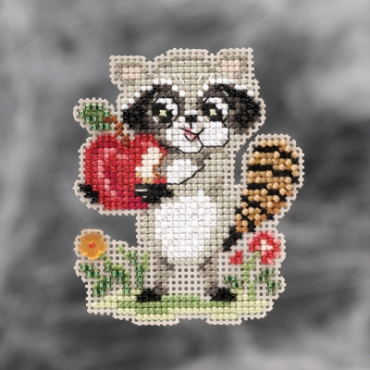 Rosie Raccoon//Роузи Енот MH182122 Mill Hill вышивка крестом  | Набор | Купить - Салон рукоделия — Давайте создадим шедевр вместе!