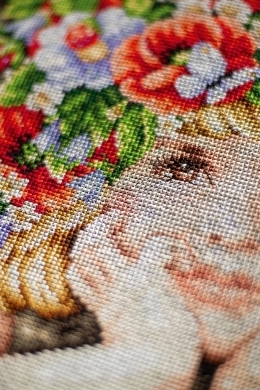 GIRL WITH FLOWERS PN-0156698 LanArte вышивка крестом