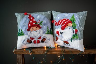 CHRISTMAS GNOME ON ICE PN-0188660 VERVACO