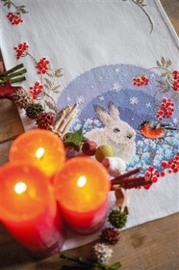 Snow hare and goldfinch Сніжний заєць і щиголь PN-0196730 Доріжка для столу Vervaco - Салон рукоділля